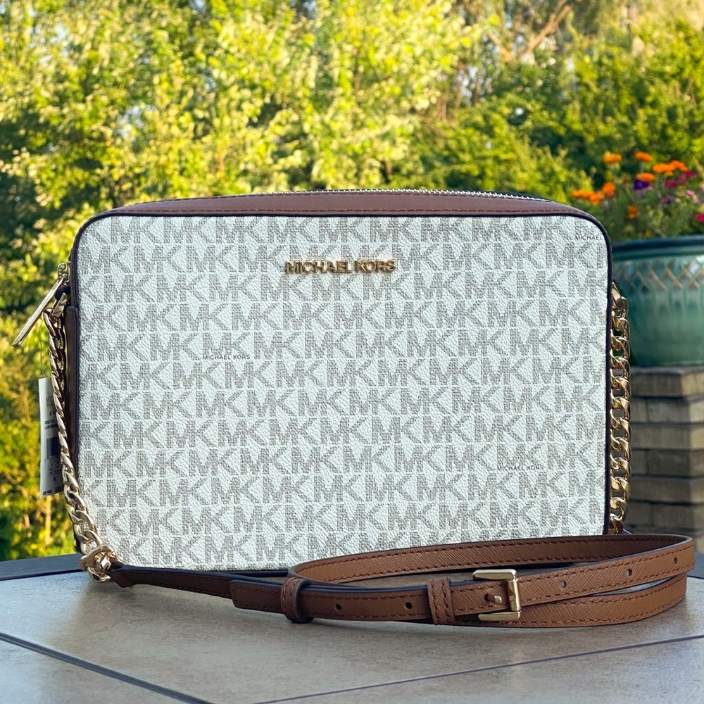 NWT Michael Kors Jet Set Crossbody